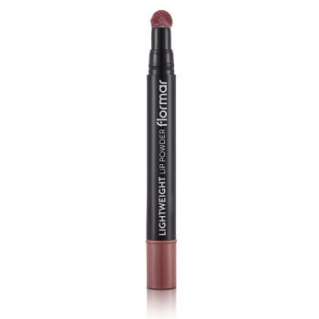 Rossetto leggero in polvere per le labbra