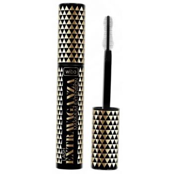Mascara Extravaganza