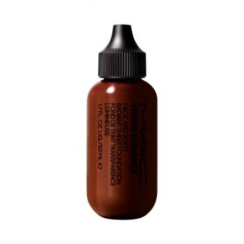 Face & Body Studio Radiance Fond de Teint Ultraléger pour le Corps et le Visage 