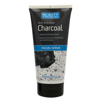 Scrub per il viso al charcoal