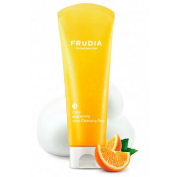 Schiuma detergente per estratto di agrumi