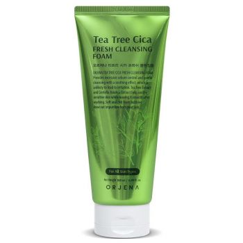 Schiuma detergente Tea Tree Cica