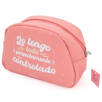 Beauty-case rosa tutto fuori controllo