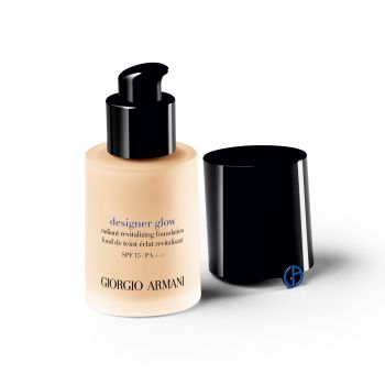Fondotinta Illuminante Designer Glow con Acido Ialuronico