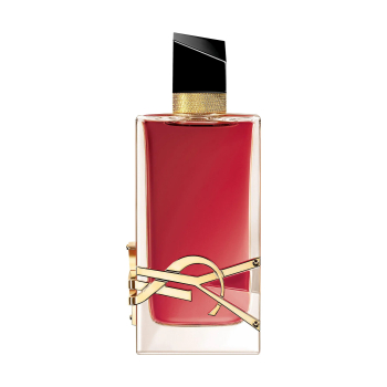 Eau de Parfum Berry Crush in omaggio
