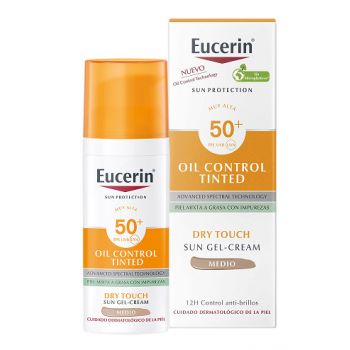 Oil Control Protezione Solare Facial Dry Touch con Colore SPF50+