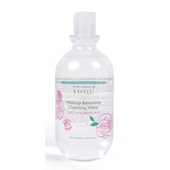 Acqua detergente alla rosa