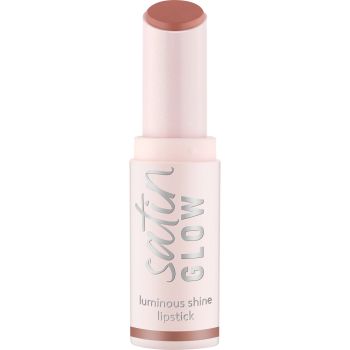 Rossetto Satin Glow con glow luminoso