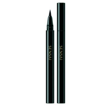 Designing Liquid Eyeliner Líquide 