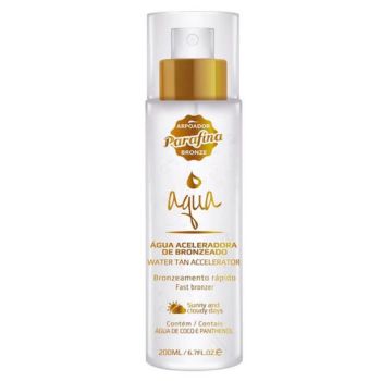 Eau accélératrice de bronzage